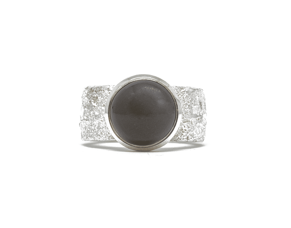 Wabi Sabi Fråst silver ring with dark moonstone