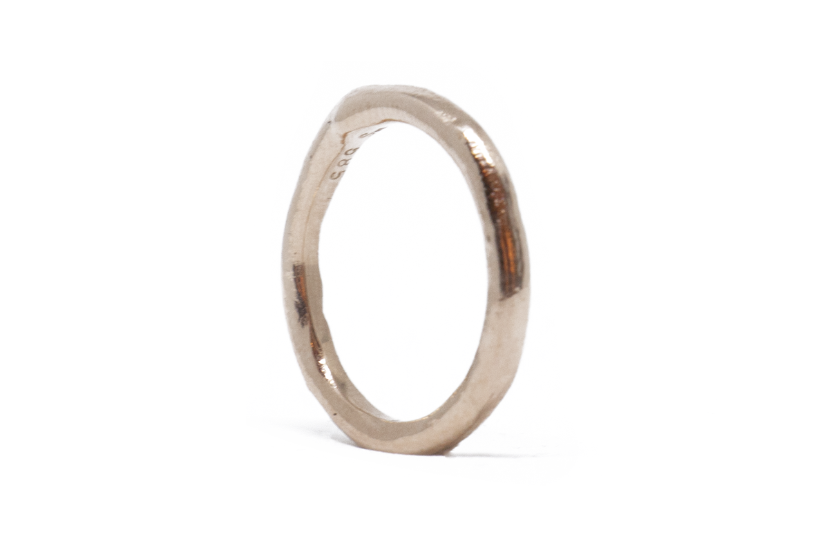 Wabi Sabi | Mingle ring in gold, handcrafted in Tromsø, Norway.