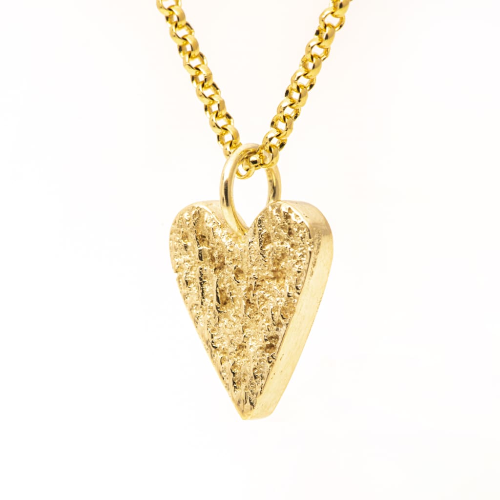 Heart pendant in gold